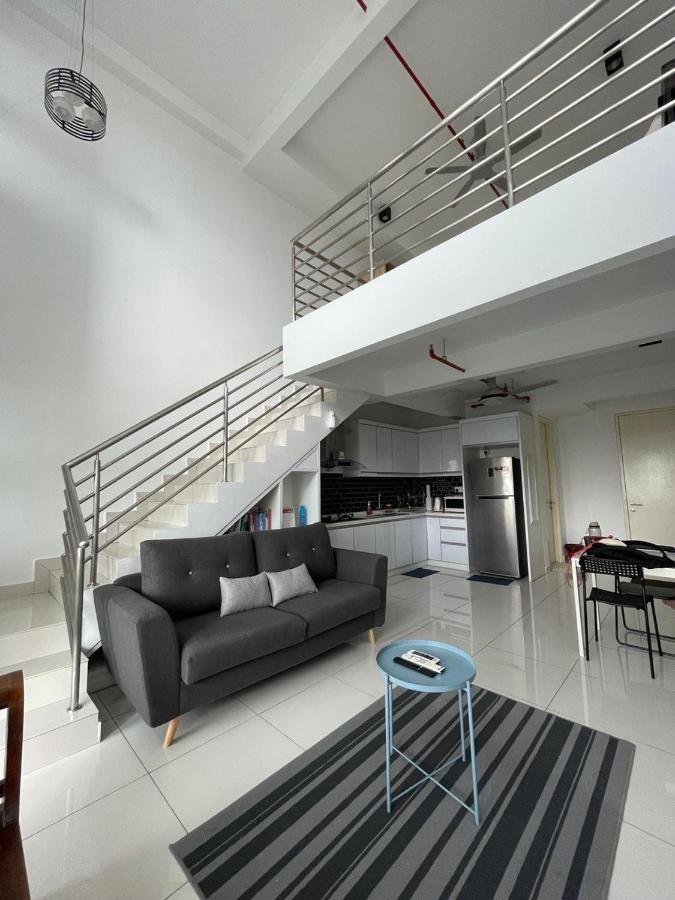 Yenni Duplex @ Decentrum, Kajang Serdang  Exteriör bild